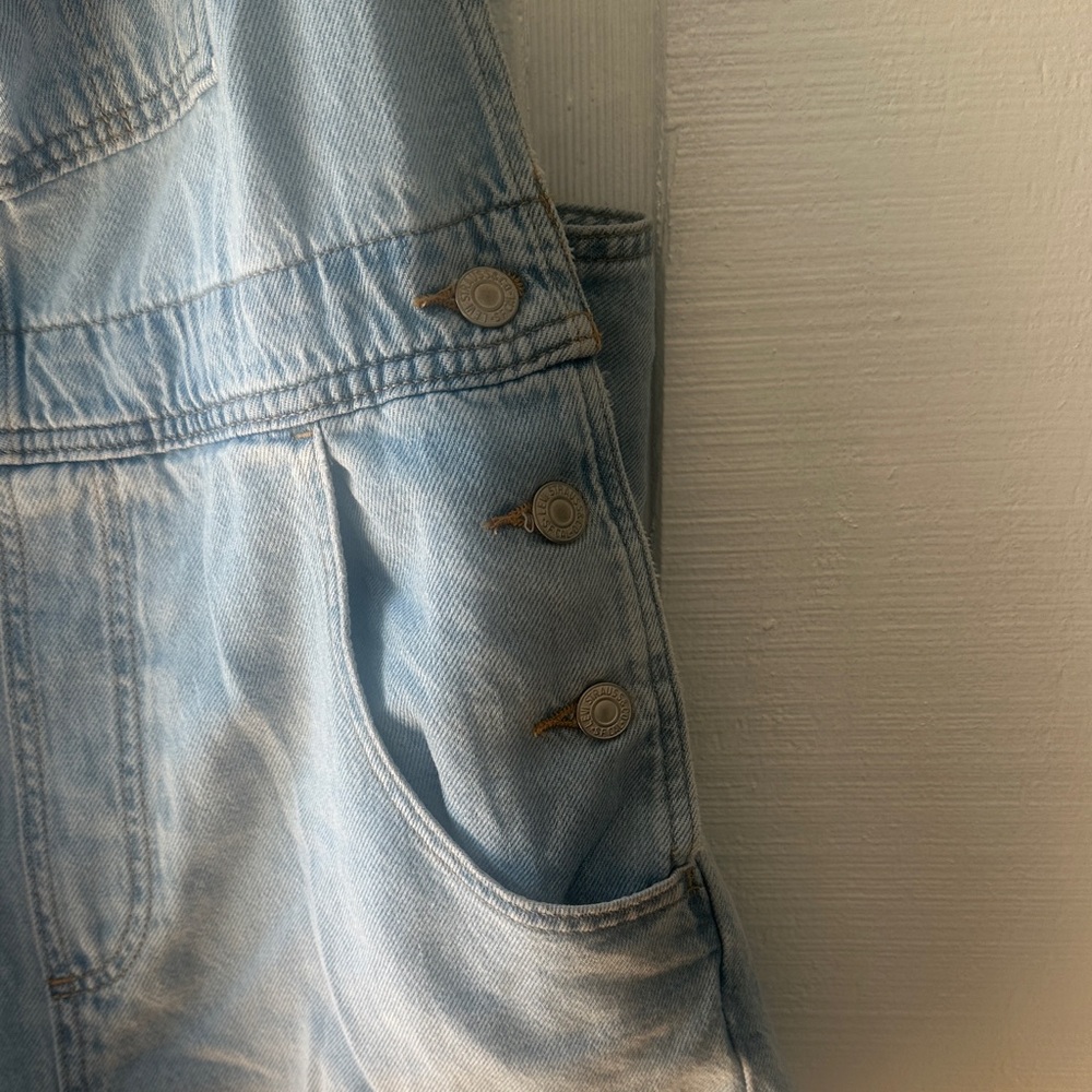 Levi Strauss Light Blue Denim Overalls - Picture 4 of 10